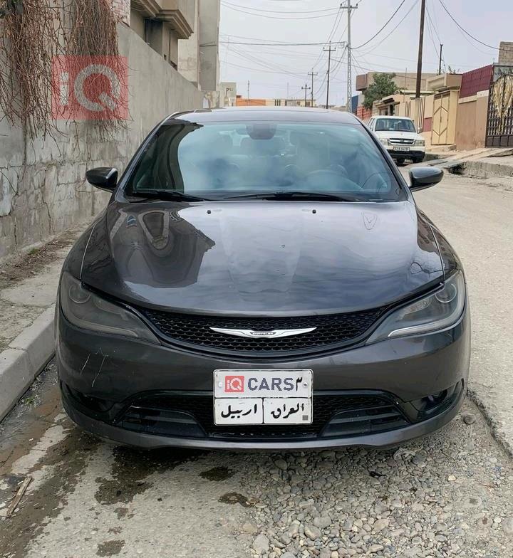 كرايسلر 200